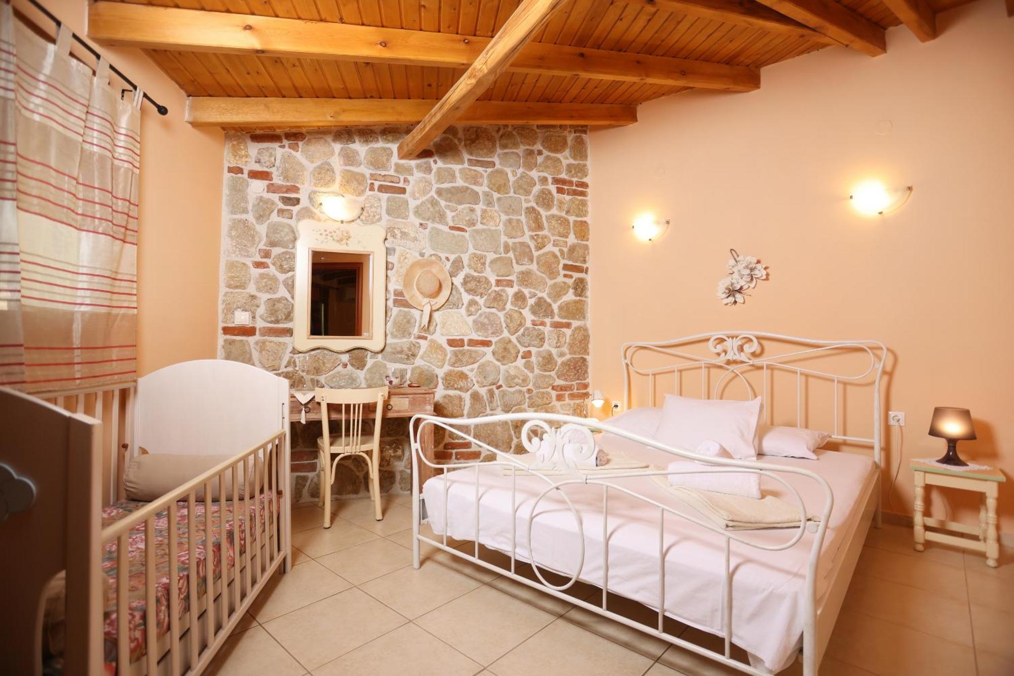 Madlen Apartments Nea Skioni Esterno foto